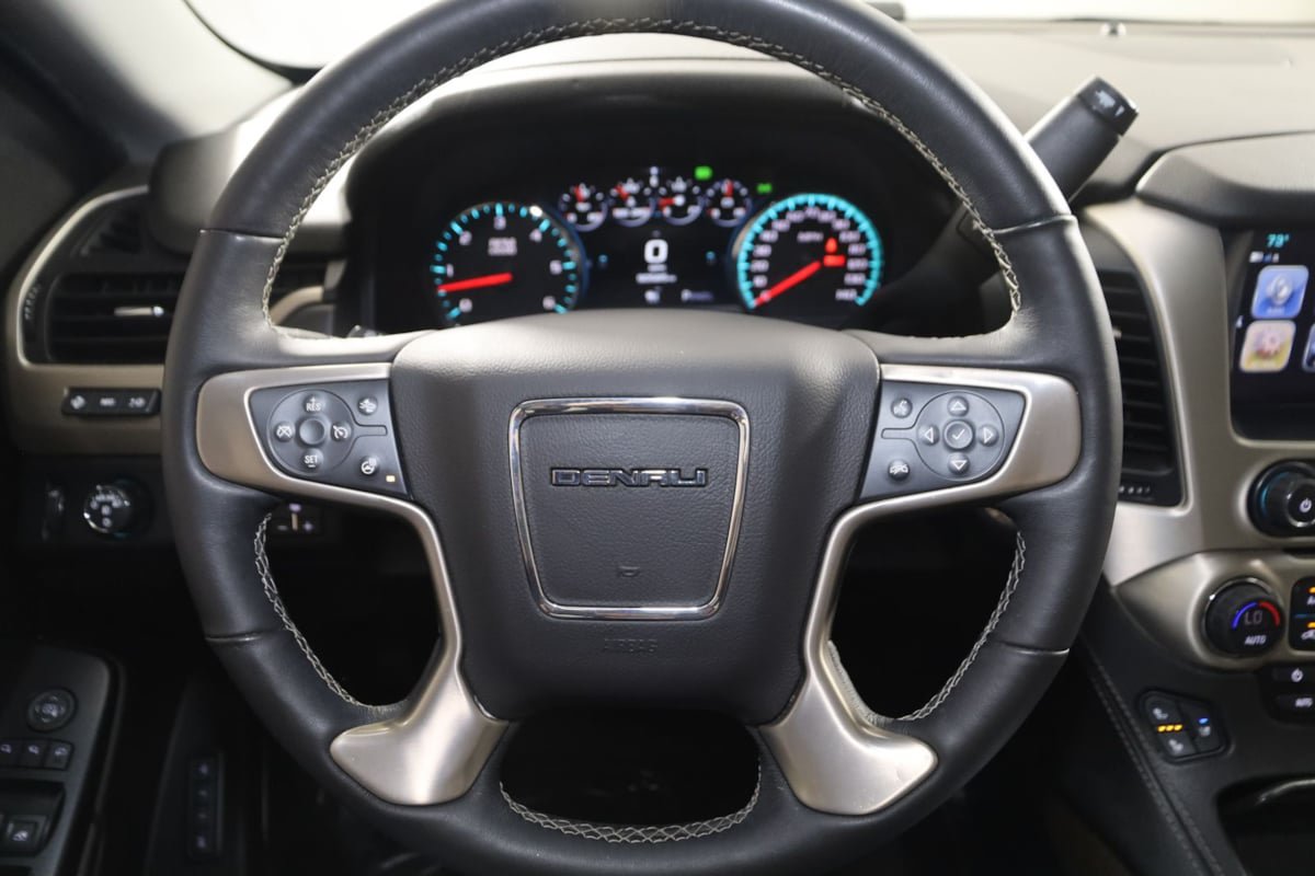 Used 2018 GMC Yukon Denali w/ Denali Ultimate Package AWD/4WD image 38
