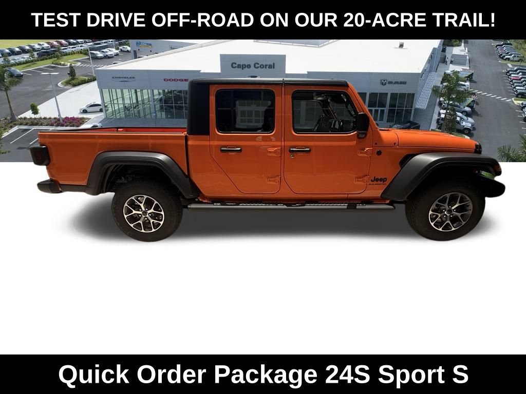 New 2026 Jeep Gladiator Sport AWD/4WD image 3