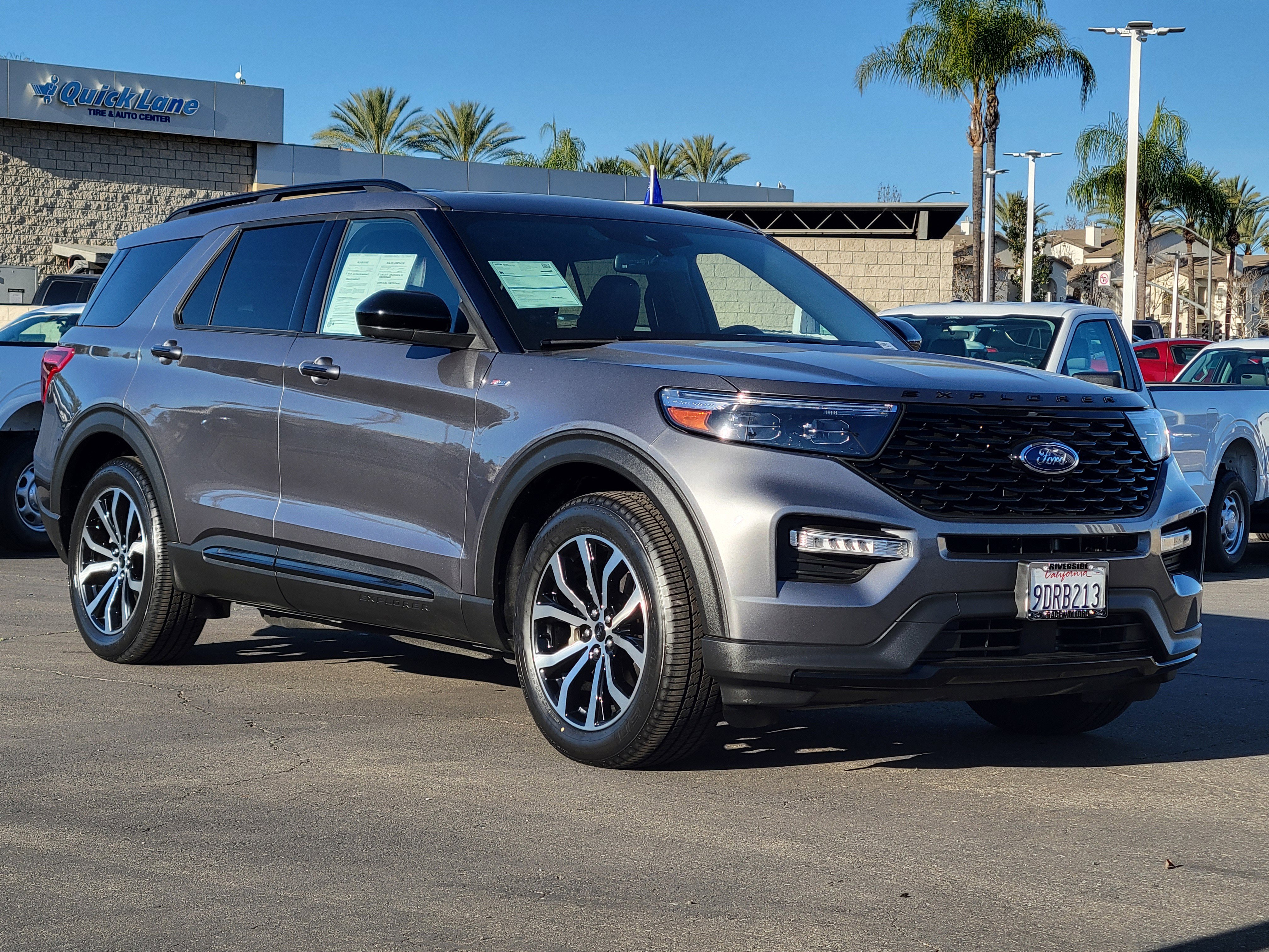 Certified 2022 Ford Explorer ST-Line w/ Class IV Trailer Tow Package image 1
