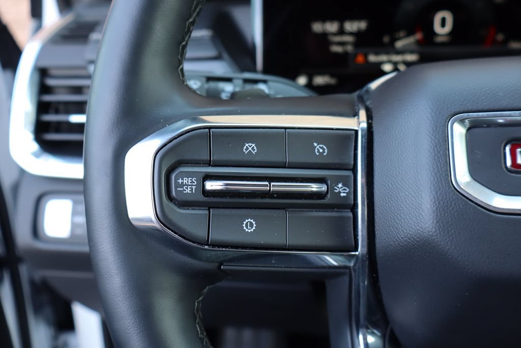 Used 2025 GMC Acadia Elevation FWD image 16