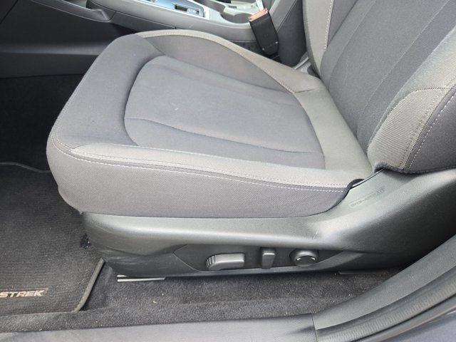 Used 2025 Subaru Crosstrek 2.5i Premium AWD/4WD image 14