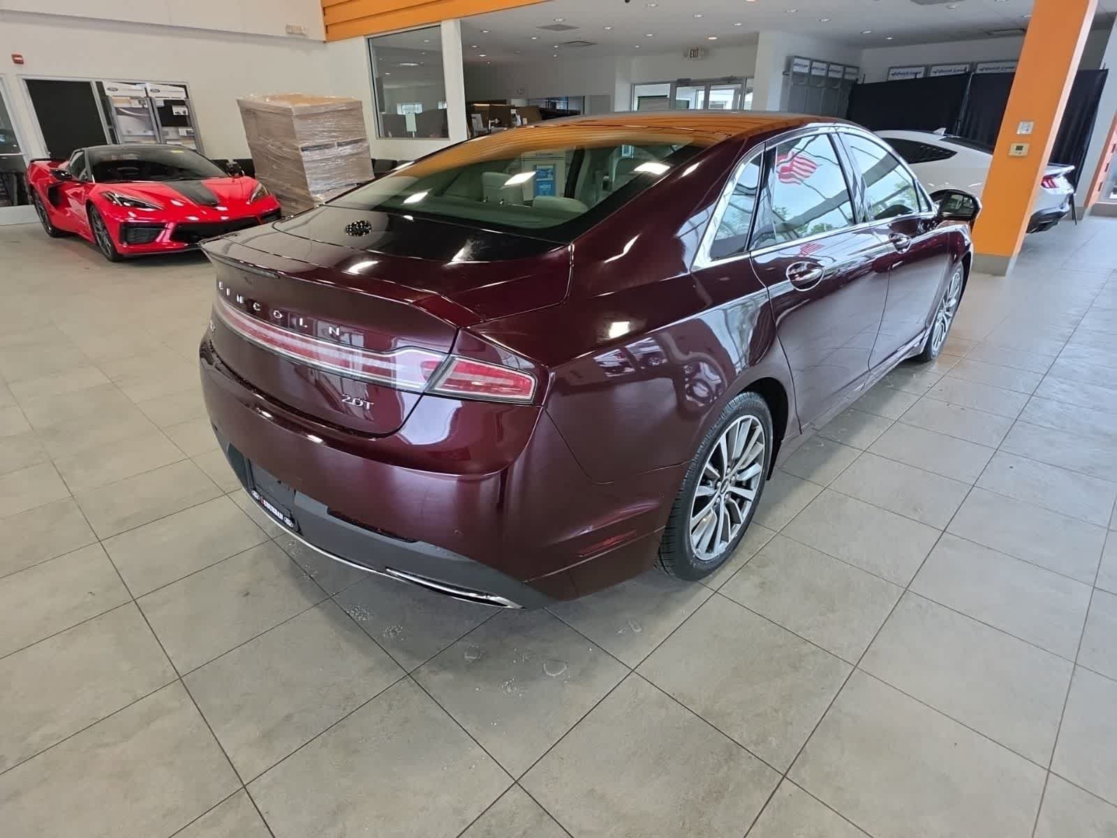 Used 2017 Lincoln MKZ Select w/ Climate Package FWD image 9