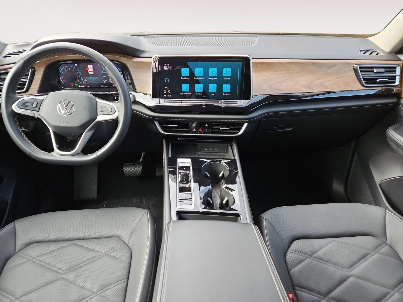 Used 2024 Volkswagen Atlas SE image 10