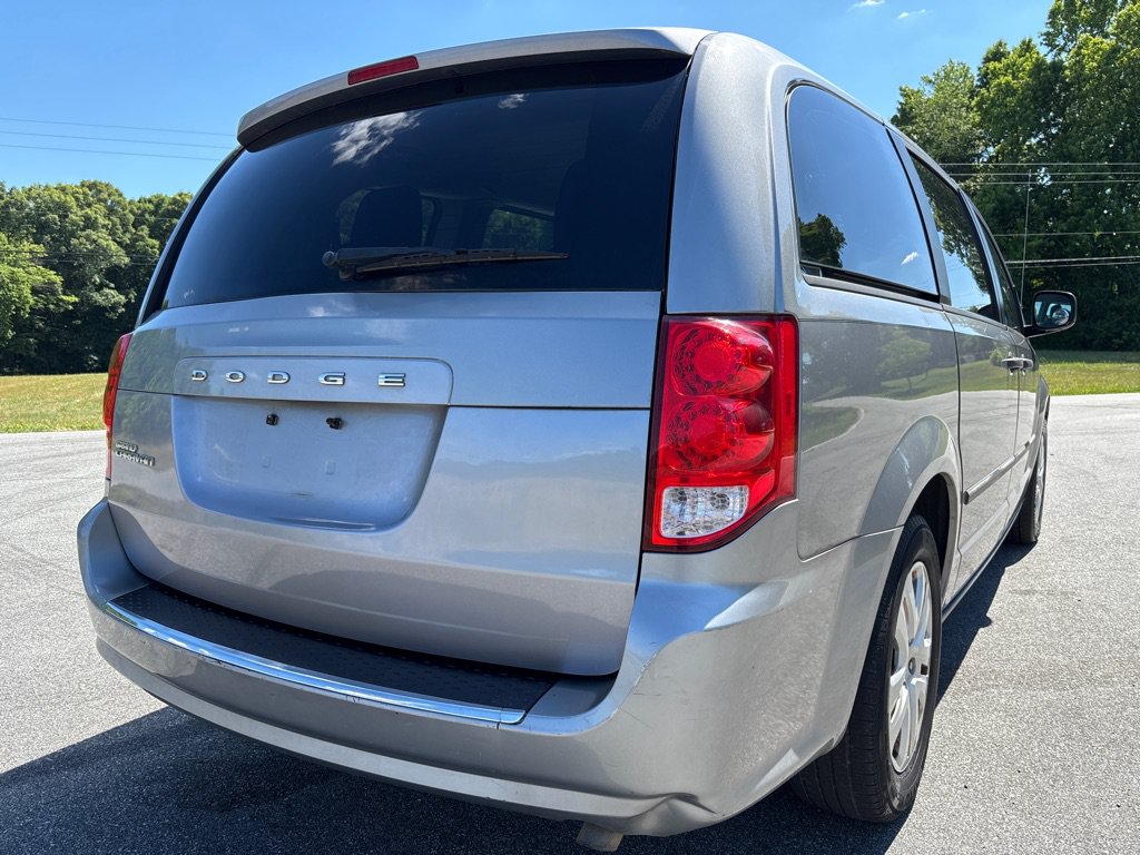 Used 2016 Dodge Grand Caravan American Value Package w/ UConnect Hands-Free Group FWD image 5