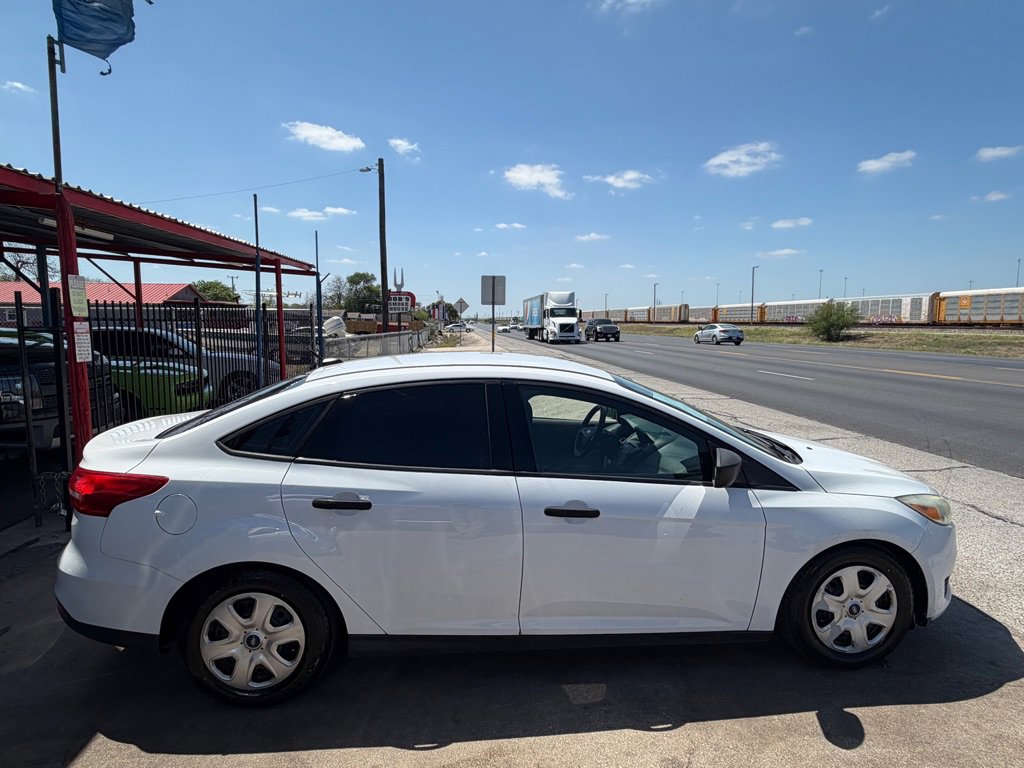 Used 2016 Ford Focus S image 14