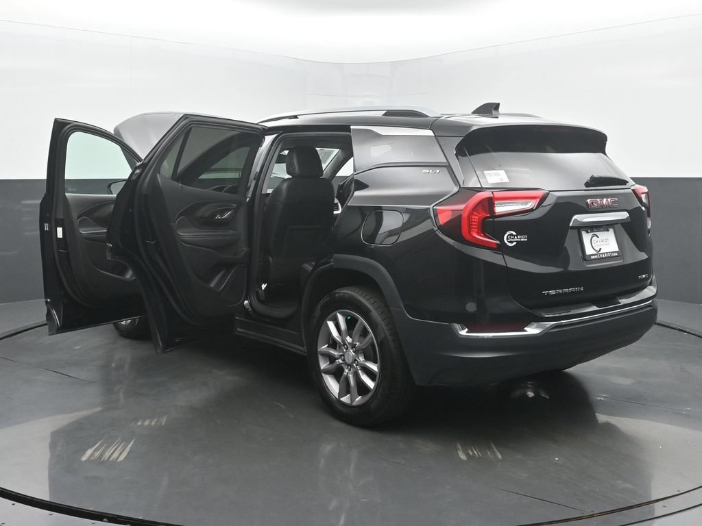 Used 2024 GMC Terrain SLT AWD/4WD image 54