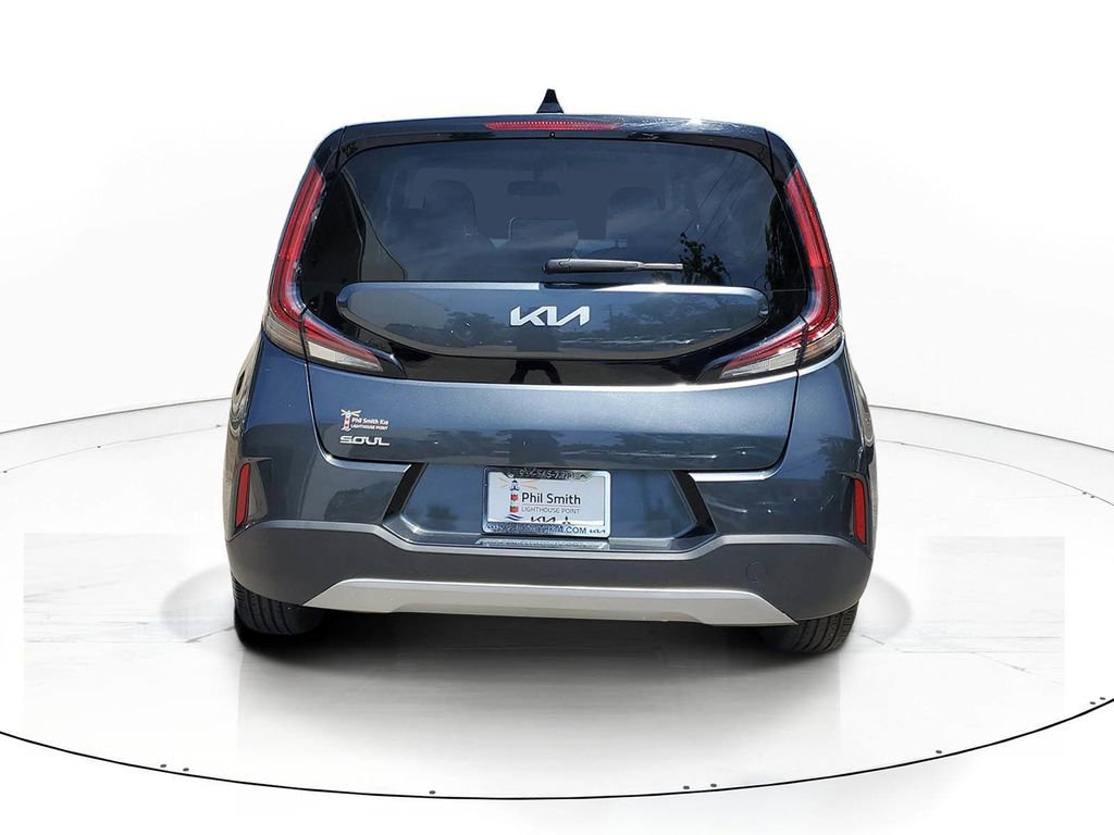 Certified 2023 Kia Soul S FWD image 5
