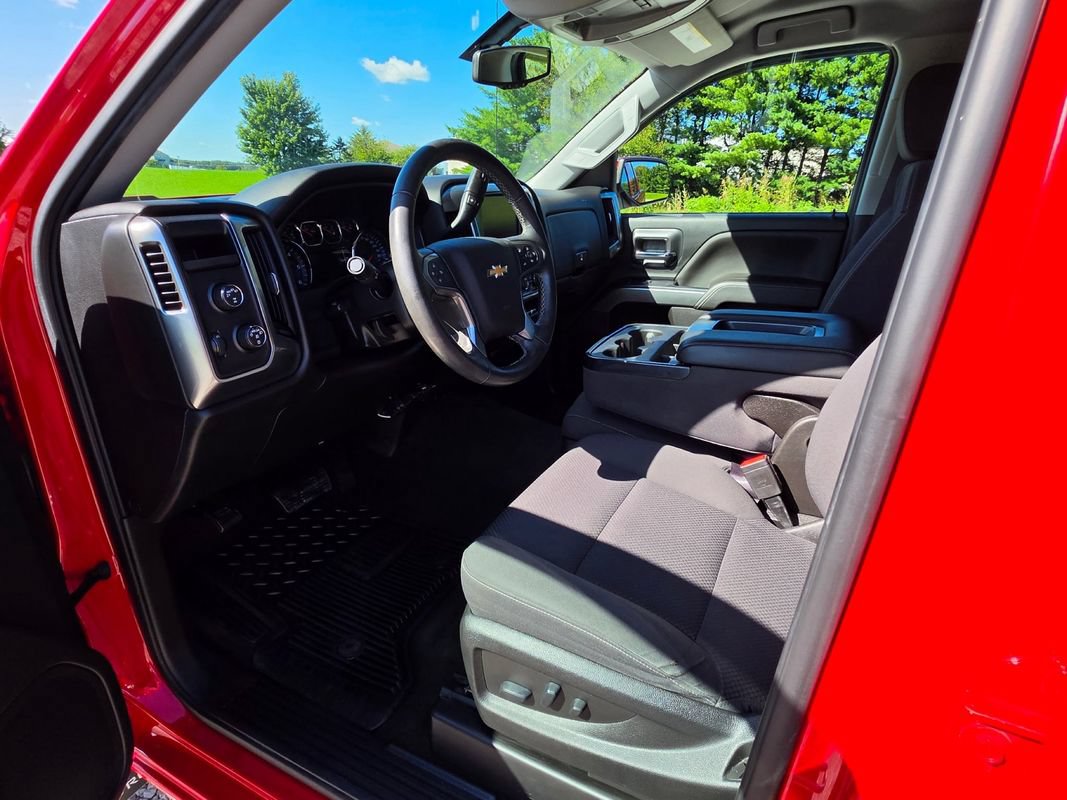 Used 2017 Chevrolet Silverado 1500 LT w/ All Star Edition AWD/4WD image 12