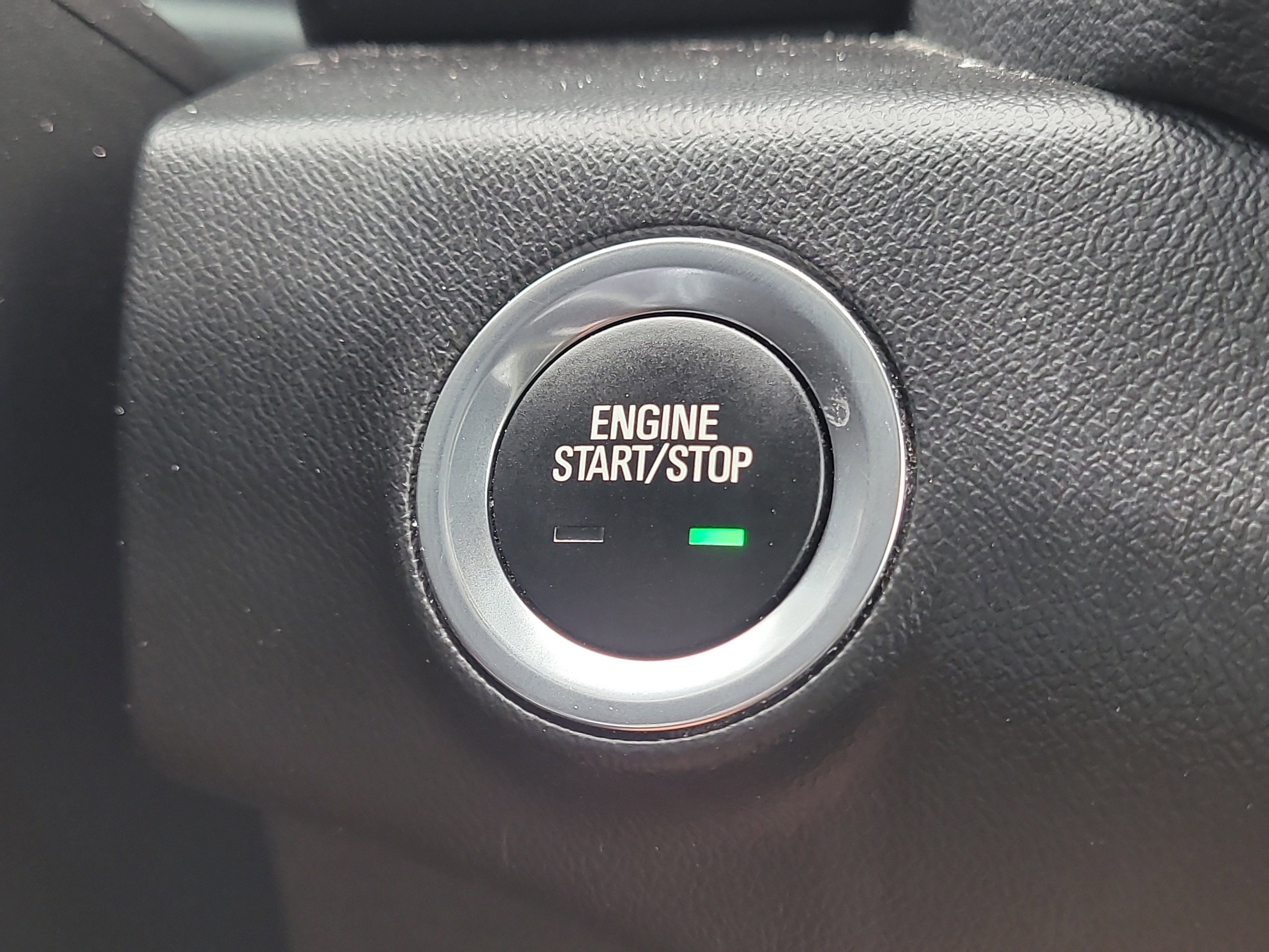 Used 2024 GMC Terrain SLE image 28