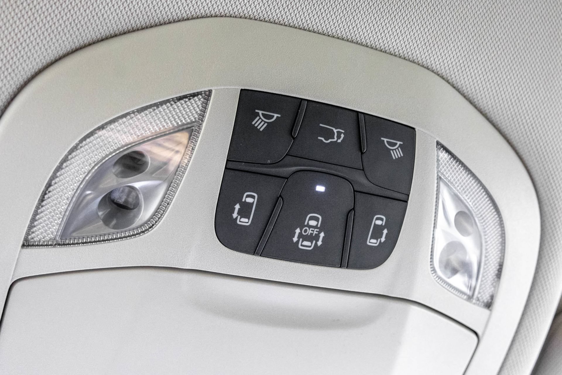 Used 2024 Chrysler Pacifica Limited FWD image 33