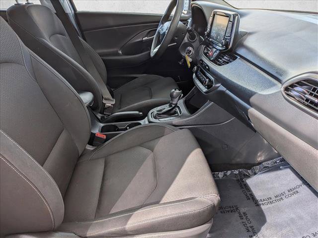 Used 2018 Hyundai Elantra GT image 15