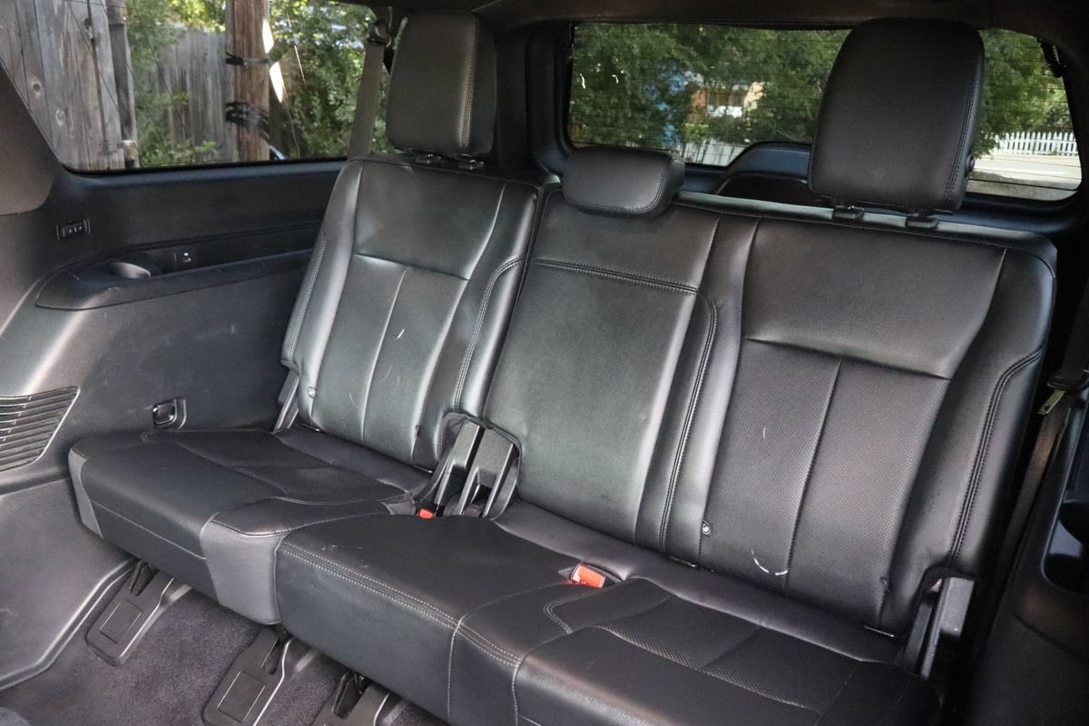 Used 2020 Ford Expedition Max XLT w/ Equipment Group 202A AWD/4WD image 21