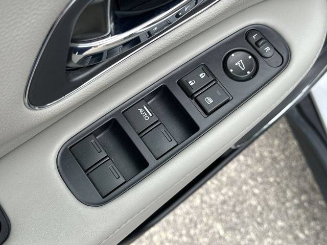 Used 2019 Honda HR-V EX-L image 17