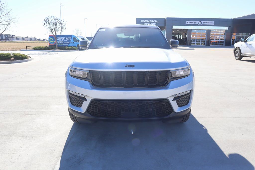 New 2025 Jeep Grand Cherokee Limited image 10