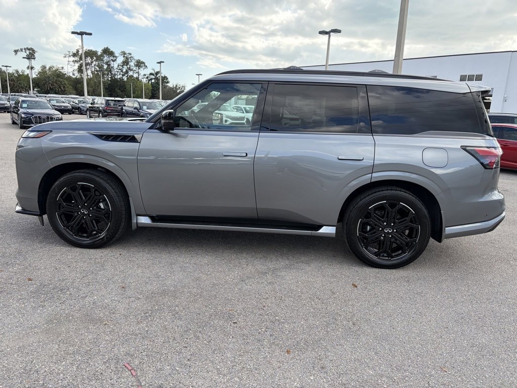 Used 2026 INFINITI QX80 4WD w/ Sport Exterior Package image 7
