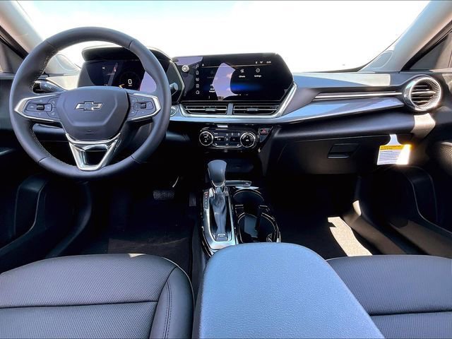 New 2026 Chevrolet Trax ACTIV w/ Sunroof Package FWD image 11