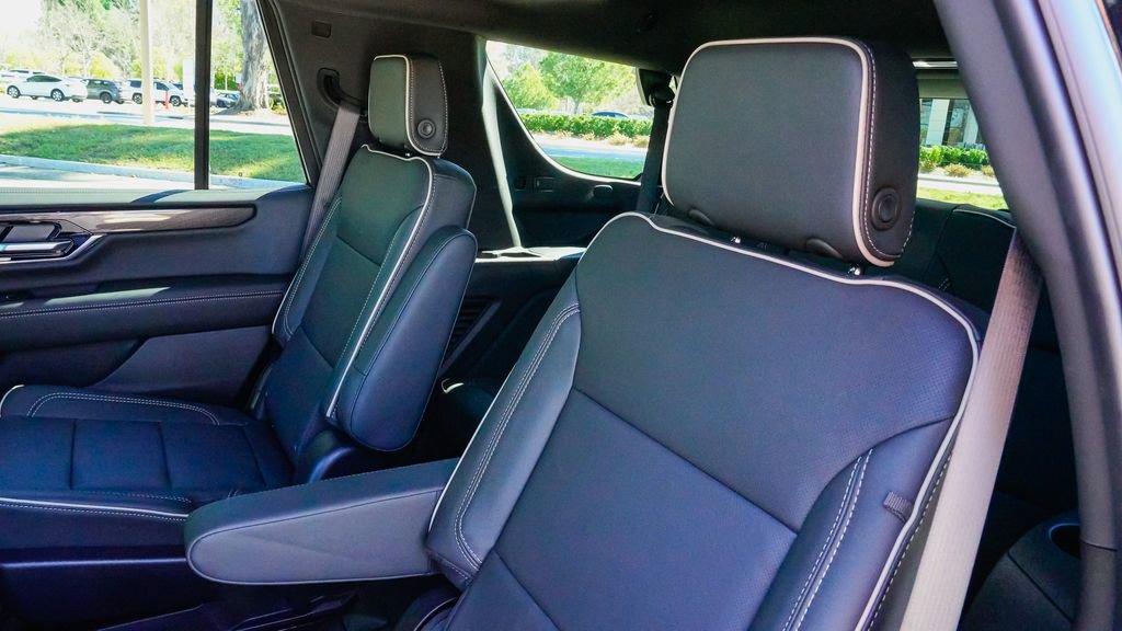 New 2026 GMC Yukon Elevation image 11