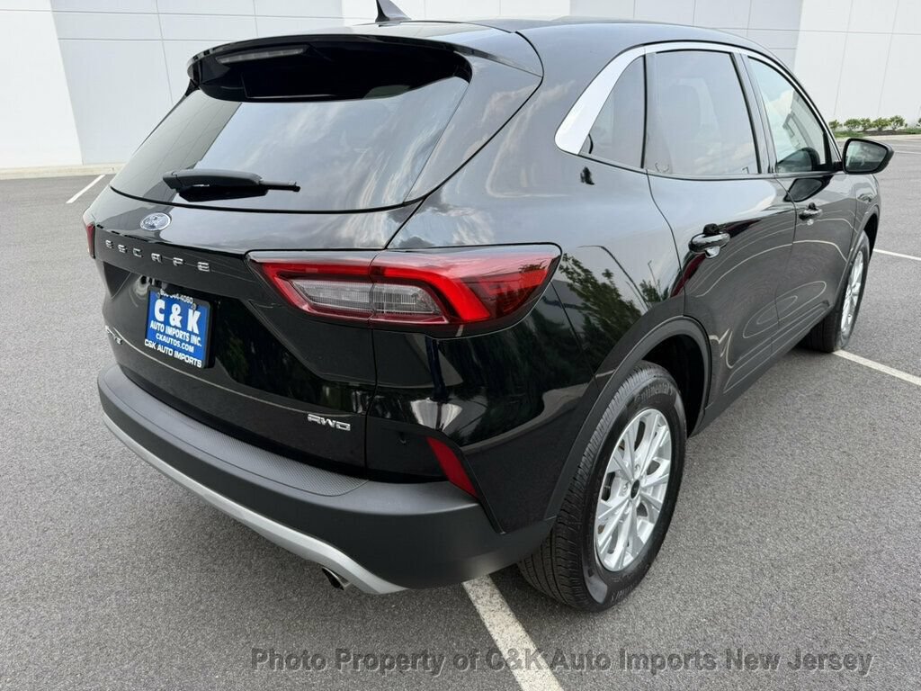 Used 2023 Ford Escape Active AWD/4WD image 7