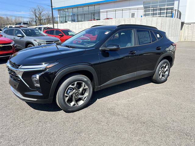 New 2026 Chevrolet Trax LT FWD image 1