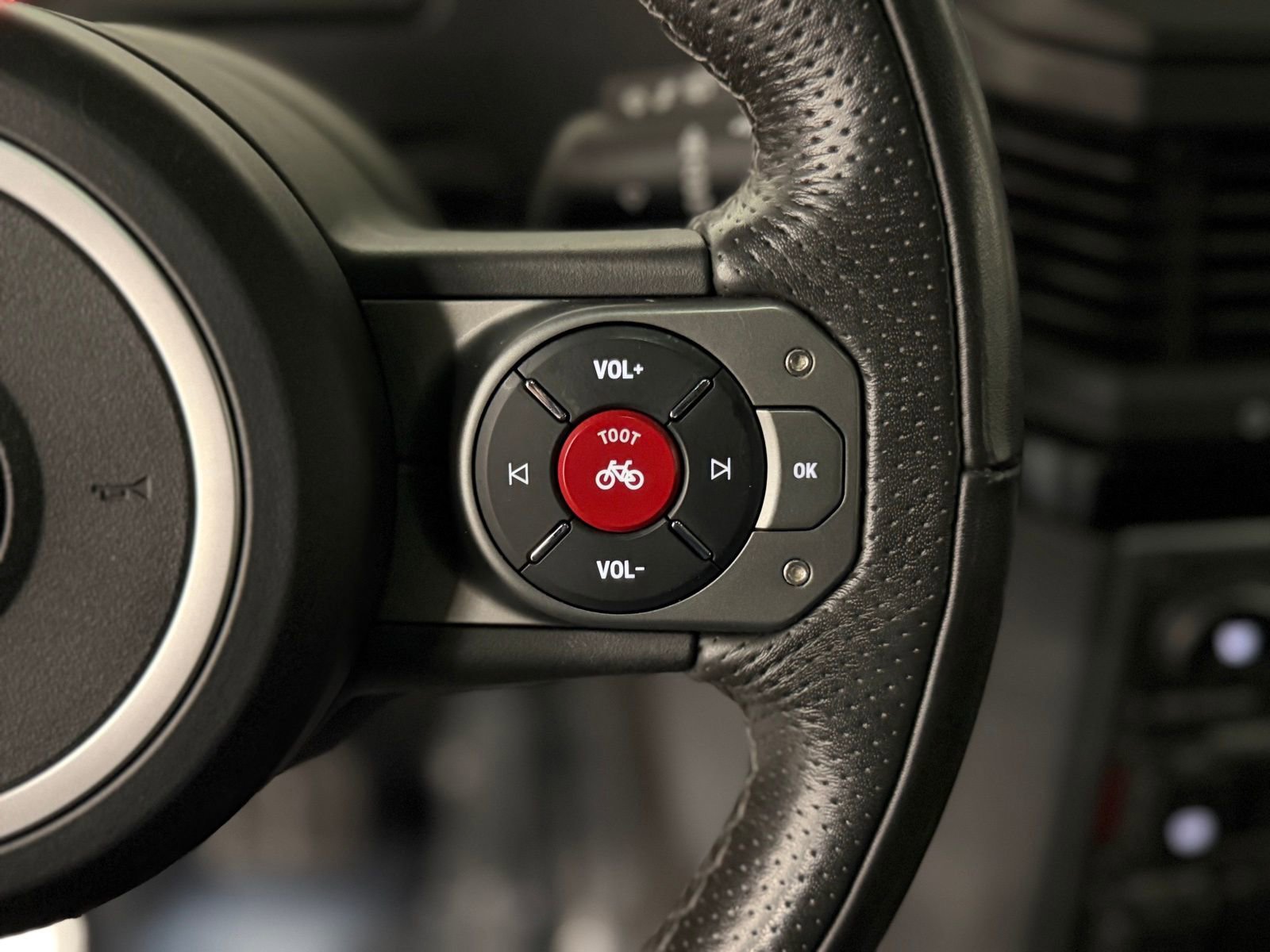 Used 2024 INEOS Grenadier image 24