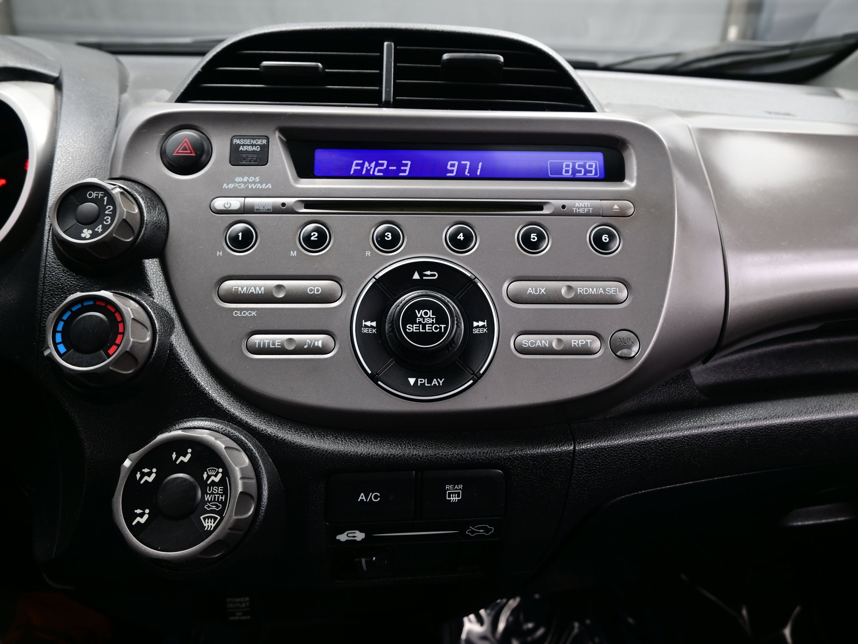 Used 2009 Honda Fit Sport image 17