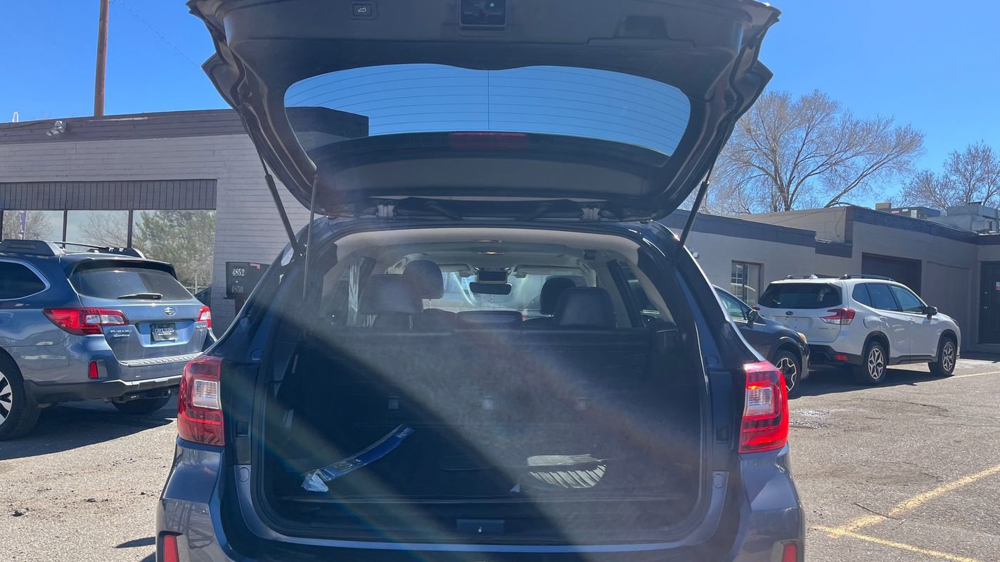 Used 2017 Subaru Outback 2.5i Limited image 24