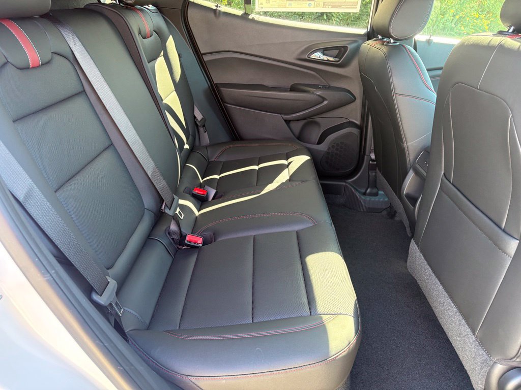New 2026 Chevrolet Trax RS w/ Sunroof Package FWD image 35