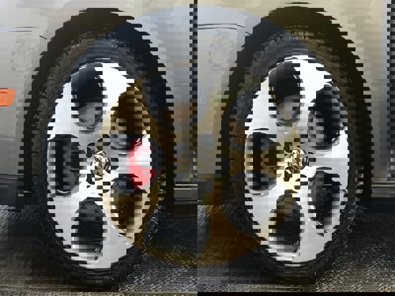 Used 2008 Volkswagen GTI 2-Door image 29