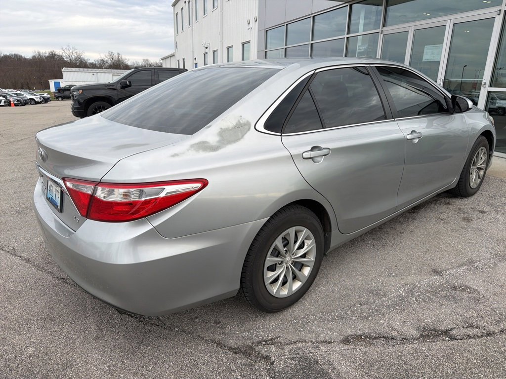 Used 2015 Toyota Camry XLE image 5