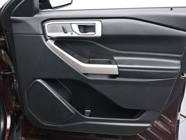 Used 2023 Ford Explorer Limited w/ Equipment Group 301A image 35