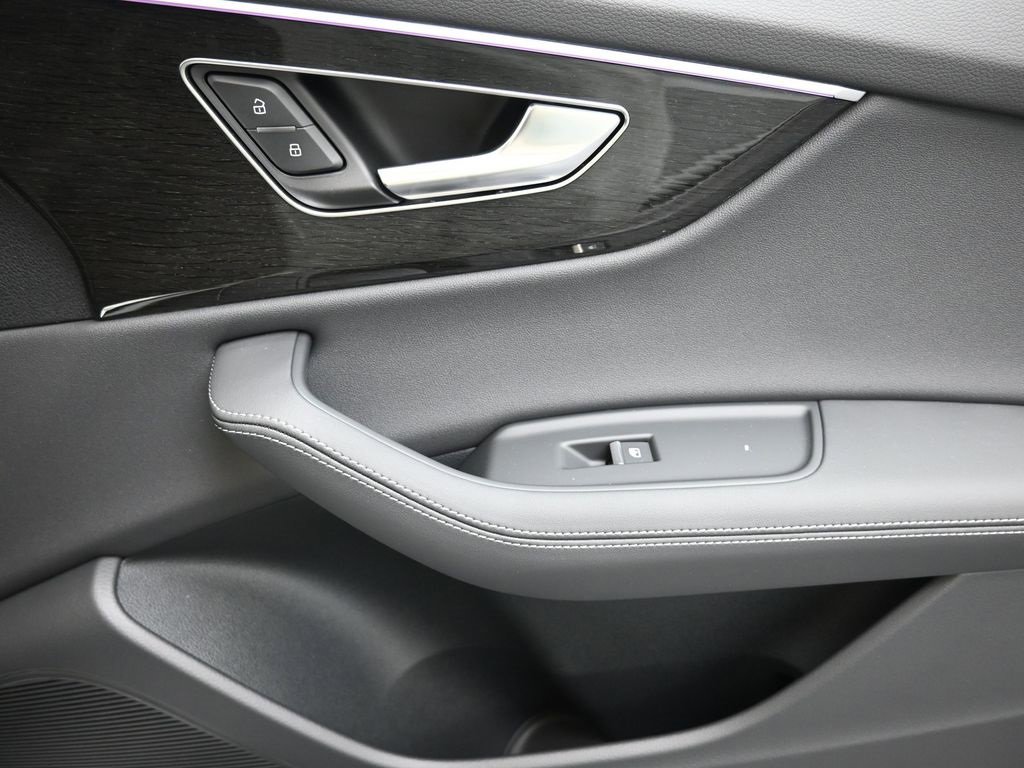 New 2026 Audi Q8 Premium Plus image 11