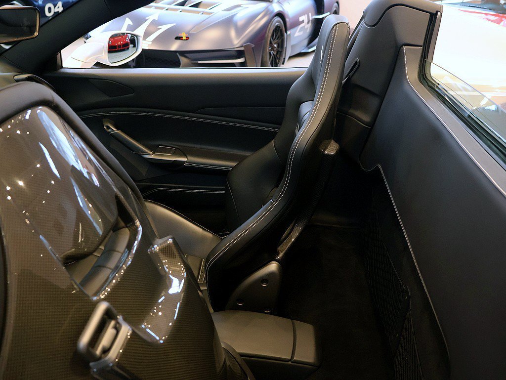 Certified 2018 Ferrari 488 Spider RWD image 74