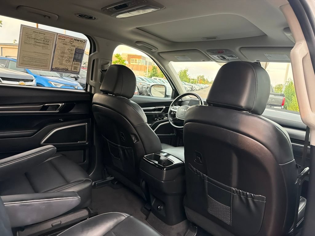 Used 2025 Kia Telluride S AWD/4WD image 14