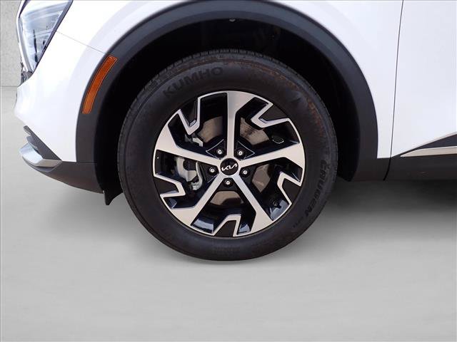 Used 2025 Kia Sportage EX AWD/4WD image 7