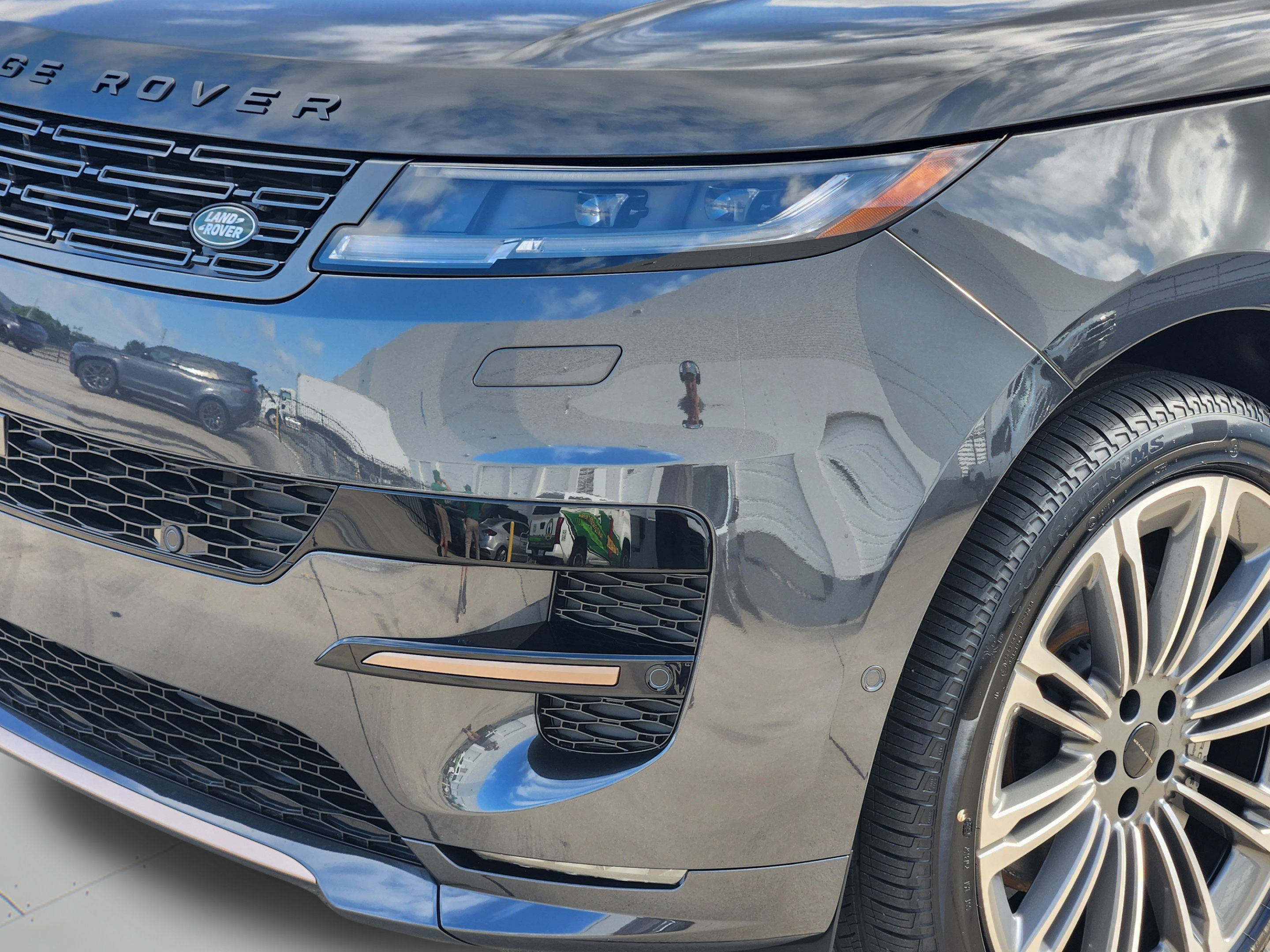 New 2026 Land Rover Range Rover Sport Dynamic SE AWD/4WD image 32