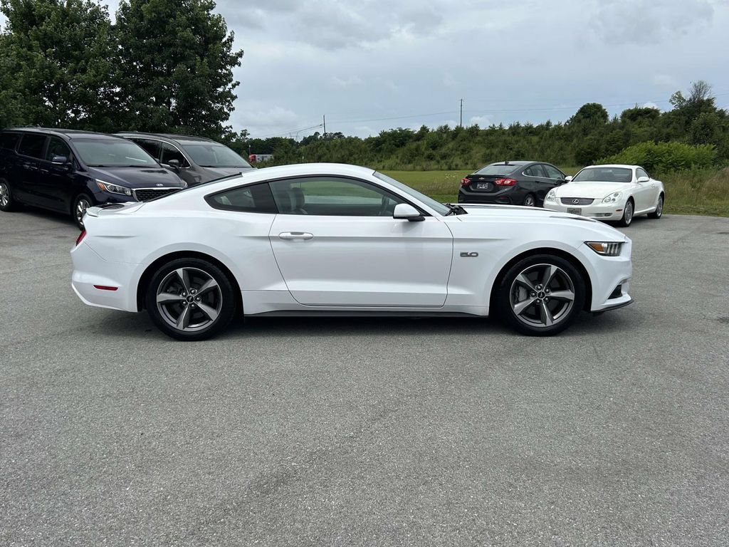 Used 2015 Ford Mustang GT RWD image 4