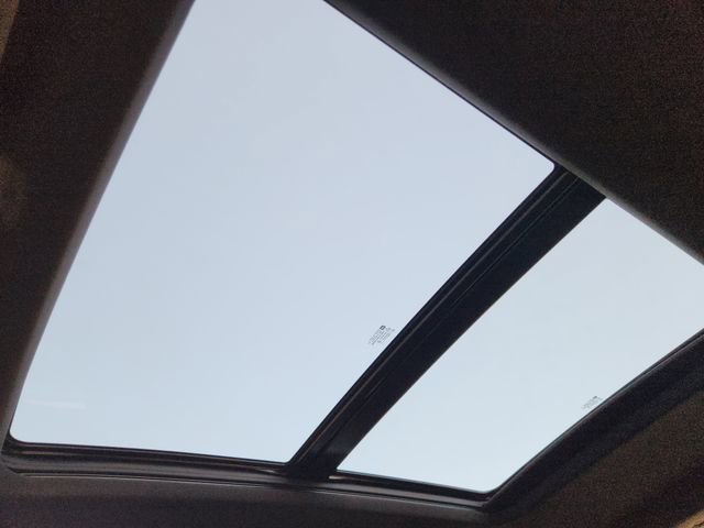 Certified 2023 Chevrolet Blazer RS w/ Driver Confidence II Package image 20