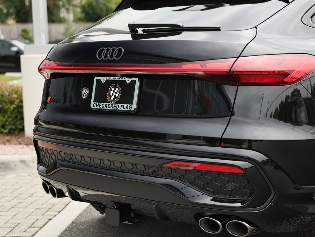 New 2026 Audi SQ5 Prestige AWD/4WD image 9