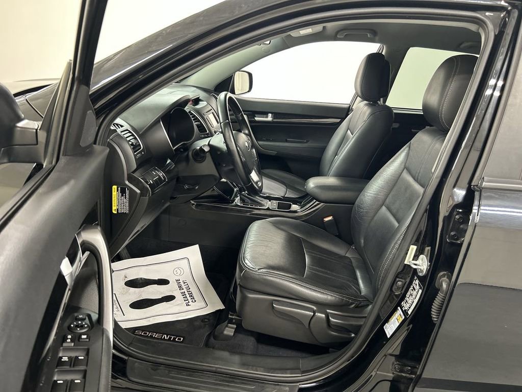 Used 2015 Kia Sorento LX AWD/4WD image 9