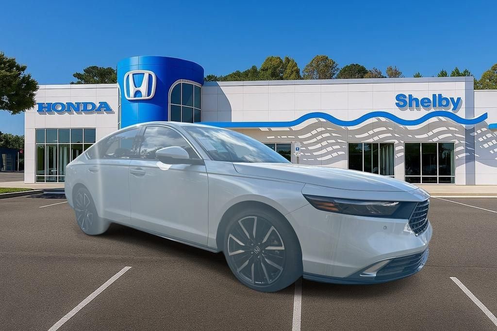 New 2025 Honda Accord Touring image 2