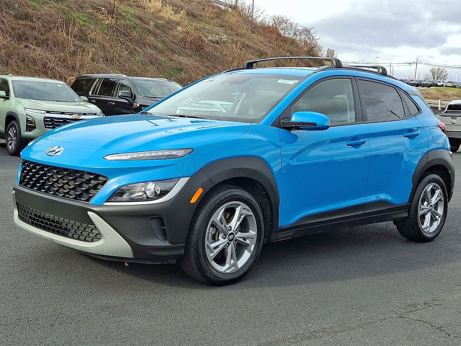 Used 2023 Hyundai Kona SEL image 3