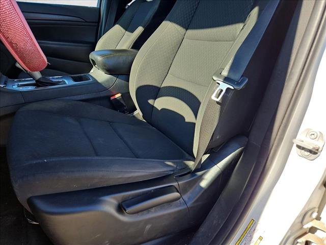 Used 2018 Jeep Grand Cherokee Laredo image 13