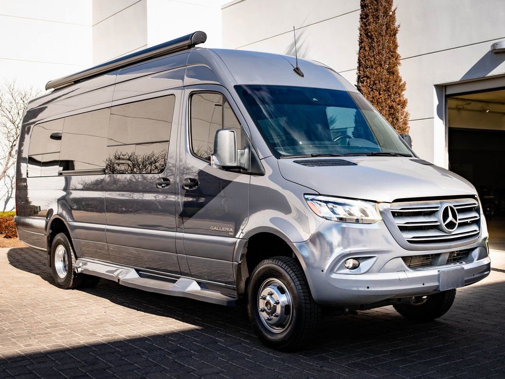 Used 2022 Mercedes-Benz Sprinter 3500 image 12