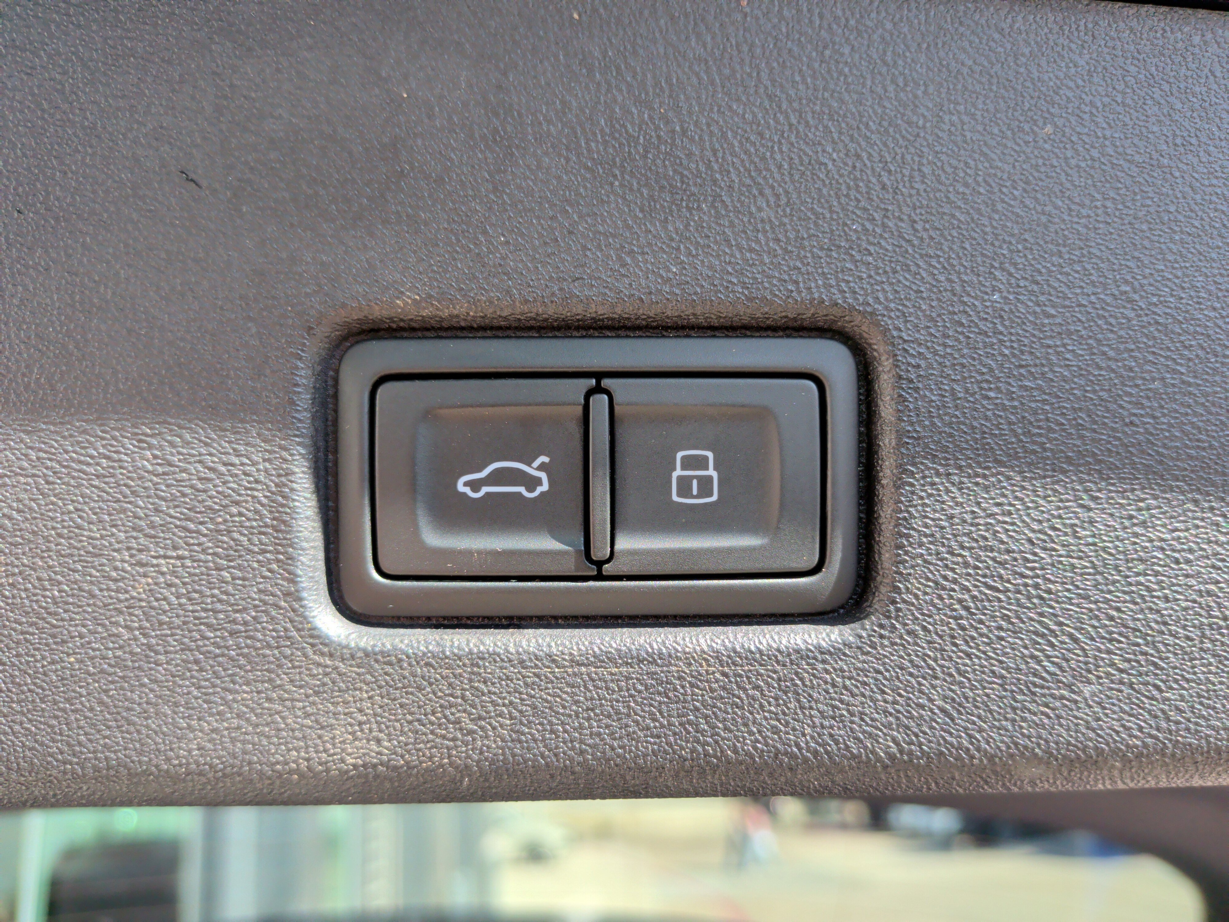 Certified 2023 Audi Q4 e-tron Premium w/ Convenience Package image 39