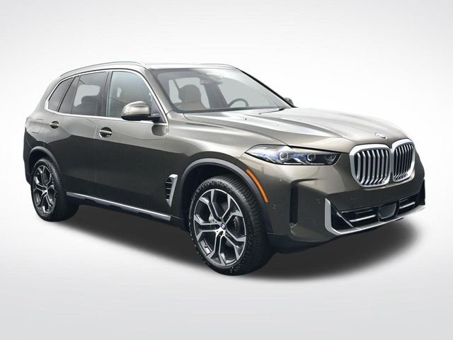 New 2026 BMW X5 sDrive40i image 2