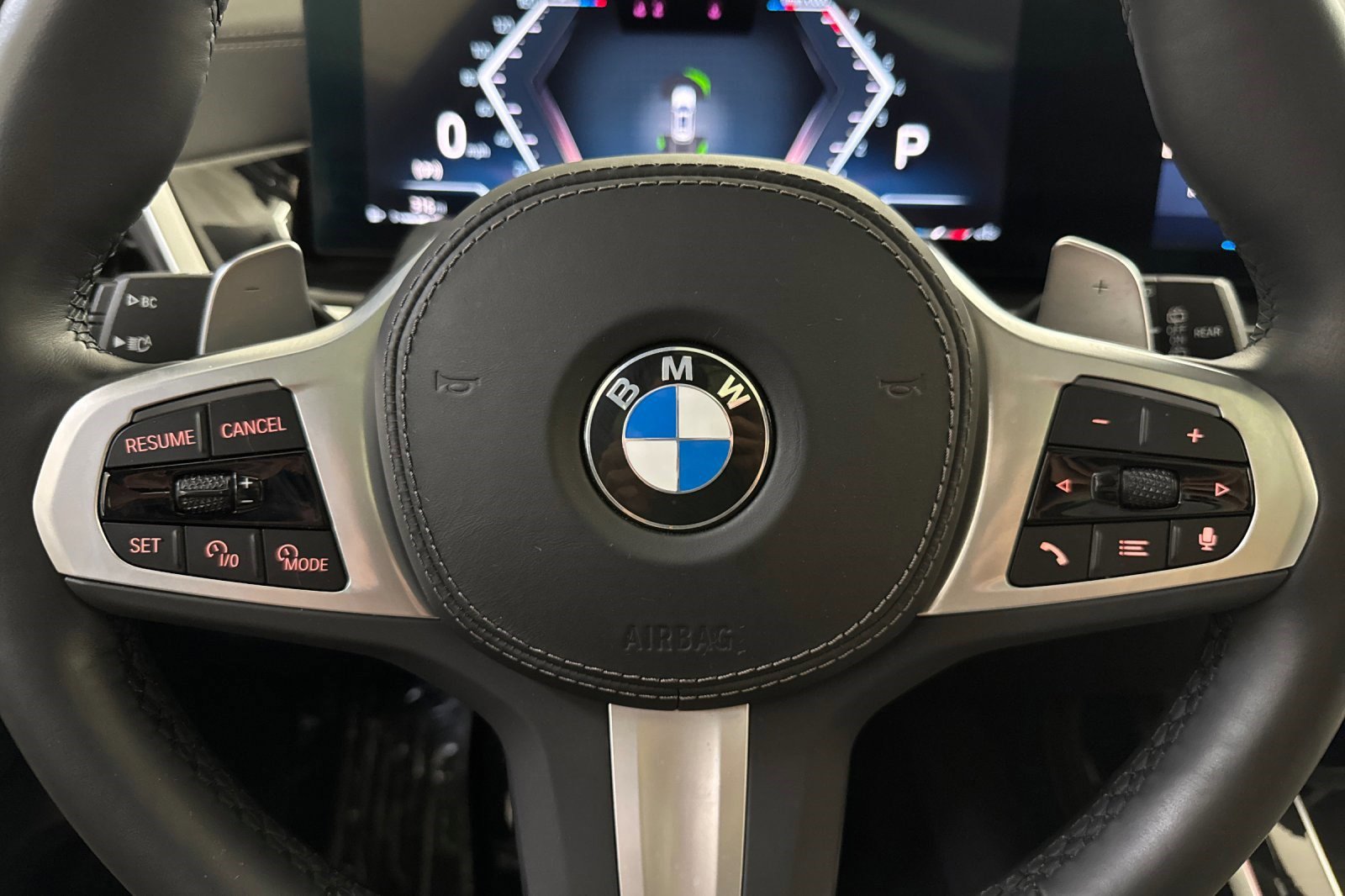 Used 2025 BMW X7 xDrive40i w/ M Sport Package AWD/4WD image 17