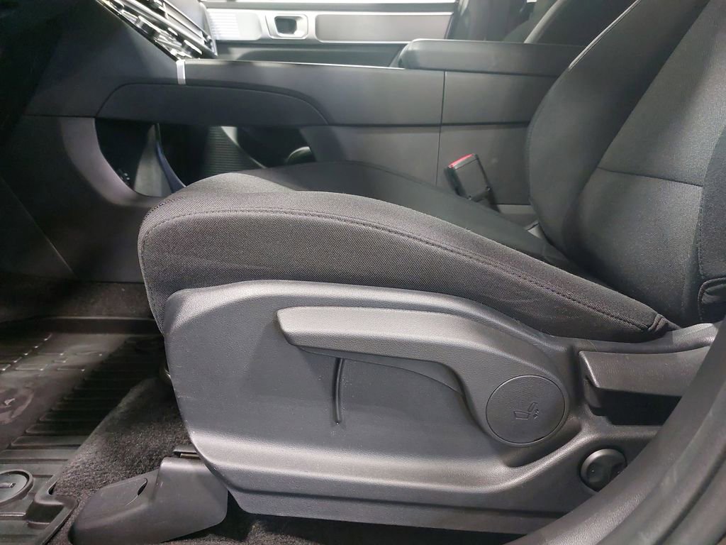 Certified 2026 Hyundai Santa Fe SE AWD/4WD image 30