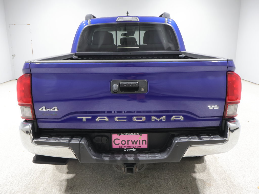 Certified 2023 Toyota Tacoma SR5 AWD/4WD image 3