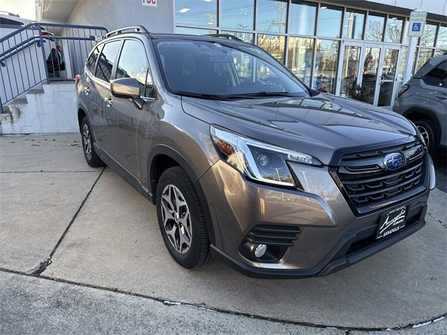 Certified 2023 Subaru Forester Premium image 1
