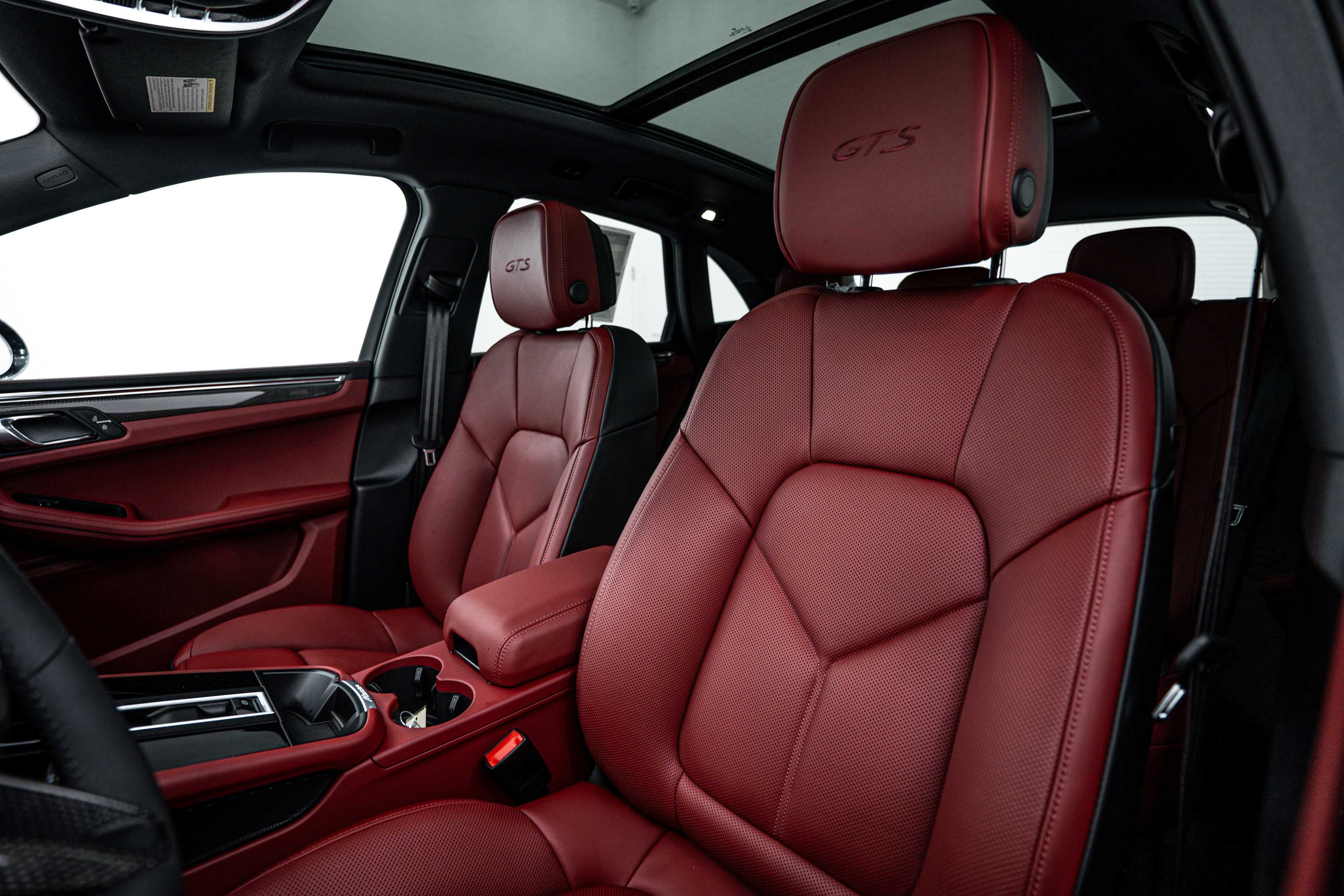 New 2026 Porsche Macan GTS image 20